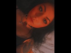 Touch me like this - Screenshot 1 of 16 - Girl Masturbating