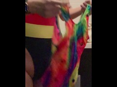 恥装 恥ずかしいレオタードで外出し外で着替えて、その後はアナルプラグ - Screenshot 6 of 16 - Leotard