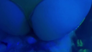 Промокший мокрый трах милфы в стрингах (сошел с ума)