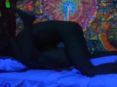 An Ultra U.V. Fornication - Screenshot 9 of 16 - Petite