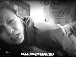 Меня очень возбуждает, когда меня жестко трахает мой отчим