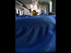 Tragando Semen en el Autobús - Screenshot 1 of 16 - Mamada En El Carro