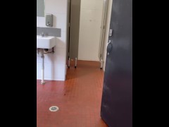 🚾🚽 Compilation devant les urinoirs publiques-pipi- BeENJoY flash dick exhib public toilet feet cum - Screenshot 2 of 16 - Pissing