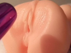 おもちゃのバイブでクリと乳首を2点攻め　J ～あなたの調教師～ - Screenshot 2 of 16 - 女性向け