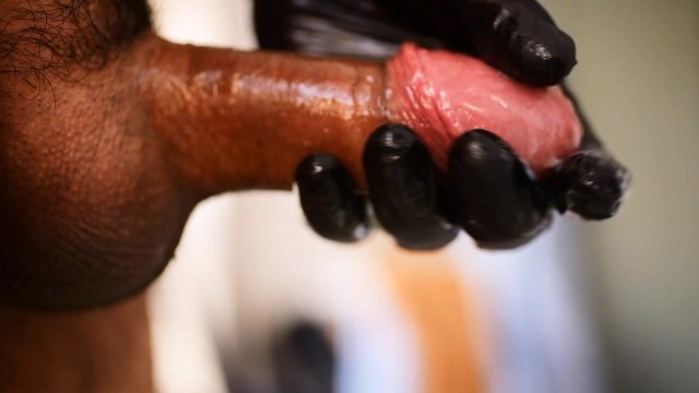 Latex Glove Handjob mit Glanz und cumshot