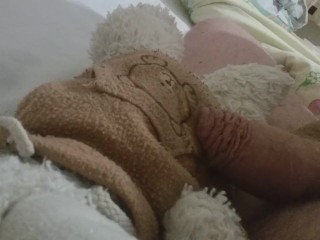 Giving 我的 Ted 洗个澡