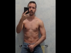 Mi masturbo e bestemmio