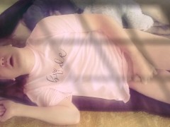 Лёжа в розовой футболочке с мишкой - Screenshot 8 of 16 - Cute Femboy