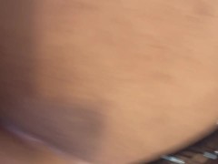 Me encontré a mi amiga en la calle y me invitó una taza de café y terminamos follando