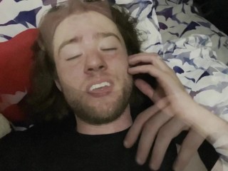 你的异性恋朋友让你偷看一些事情