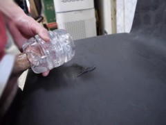 透明な貫通型オナホでシコシコ大量射精しました - Screenshot 3 of 16 - 大量射精
