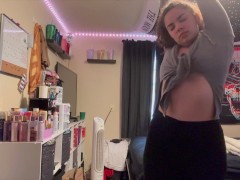 Riding it - Screenshot 1 of 16 - Dildo Riding