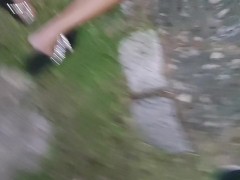 Le chupo la pija a mi novio mientras que pasan autos