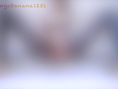 【潮吹き】運動後にもうひと運動。クリトリスを弄り倒し連続絶頂し、ディルドを出し入れして大量に潮吹を吹き上げる欲求不満の淫乱人妻 - Screenshot 14 of 16 - 大量 しおふき