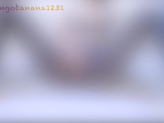【潮吹き】運動後にもうひと運動。クリトリスを弄り倒し連続絶頂し、ディルドを出し入れして大量に潮吹を吹き上げる欲求不満の淫乱人妻 - Screenshot 8 of 16 - 大量 潮吹き