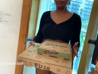 Latina Pizzabote Mit Großem Arsch Bekommt Sex Als Trinkgeld