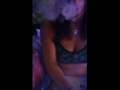 Smoke Os on Mommy's smoke break - Screenshot 9 of 16 - Mollydevine