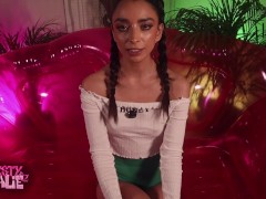 Foot Fetish Model Explains the Science Behind Feet and Mindfuck