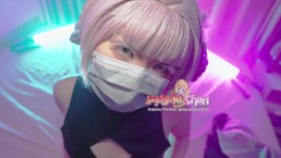 淫荡的七草荠角色扮演女孩想吸吮精子，但得到的却是精子淋浴