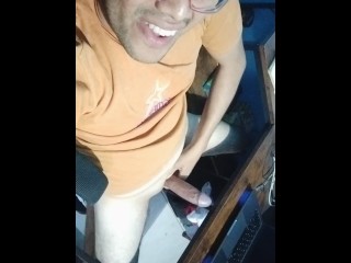 BOSS TAKES OUT HIS COCK FOR YOU TO SUCK AND THUS MOVE YOU UP AT WORK 😬🧑🏻 💼🤔