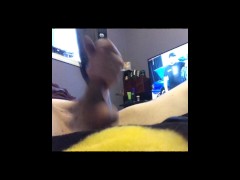 Big balls bounce while I masturbate 14/16