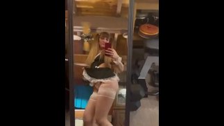 Maid In A Mirror, Dancing At Work