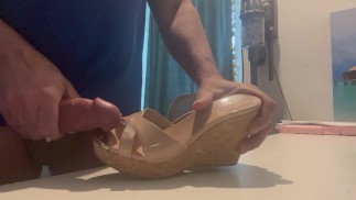 She asked for cumshot on Jimmy Choo's before wearing, I obliged!