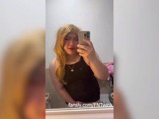 Азиатская шлюха-трансвестит умоляет папу позволить ей кончить