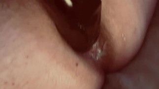 Большой черный член в моей тугой смазанной дырке