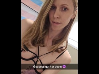 Onlyfans Model Showing off her Boots