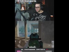 Красивый парень устроил жесткое проникновение двум проказникам 🤭 - Screenshot 3 of 16 - Boy