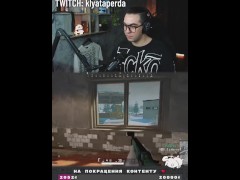 Красивый парень устроил жесткое проникновение двум проказникам 🤭 - Screenshot 4 of 16 - Two Girls One Boy