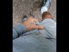 Horny walk - Screenshot 4 of 16 - Cruising Public