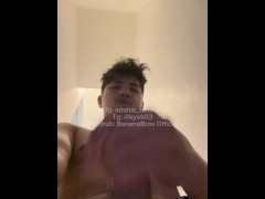 Sarap na sarap ako sa pagjajakol tangna hahaha, wala ba gusto kumain ng tamod ko? Hehe