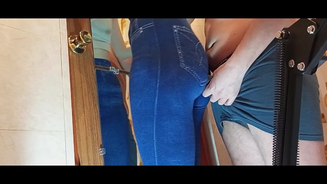 Skinny babe with juicy ass in tight jeans teased my cock and took cum on her cameltoe