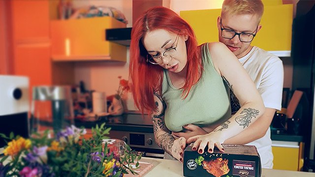 Fast fuck on kitchen with bf