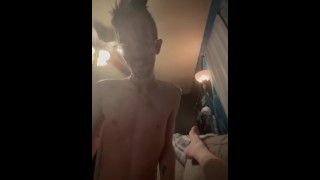 Alyx Tyr breeds Magnus Novem