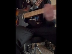 Basic Blues Scale Tutorial: Pentatonic - Screenshot 10 of 16 - Muscle Man