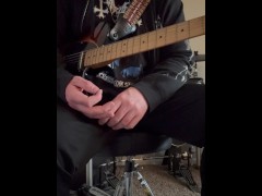 Basic Blues Scale Tutorial: Pentatonic - Screenshot 14 of 16 - Scooby Doo