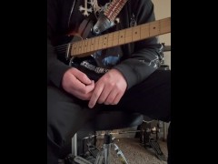 Basic Blues Scale Tutorial: Pentatonic - Screenshot 15 of 16 - Muscle Man