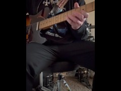 Basic Blues Scale Tutorial: Pentatonic - Screenshot 7 of 16 - Male Moaning