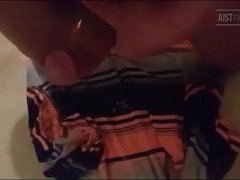 my man jacking off - Screenshot 15 of 16 - Jacking Off