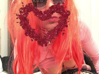 LexyXXX мастурбирует для тебя, ей нужна мокрая киска и член