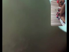 PUSE CACHONDA A MI AMIGA POR VIDEOLLAMADA !! HACE QUE ME CORRA