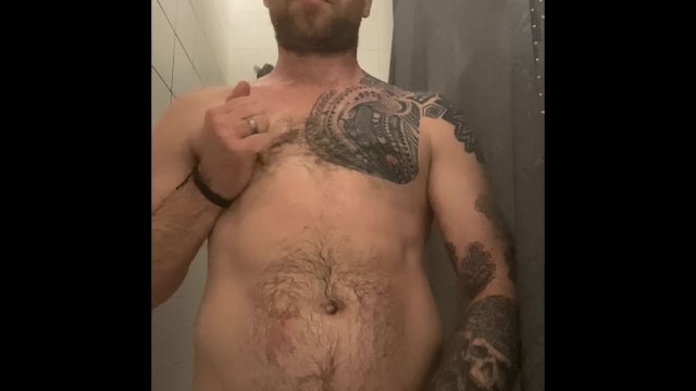 Daddy takes a hot shower and cums