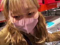 【個人撮影】リモコンバイブを入れて秘密のお買い物デート。我慢できずに駐車場で潮吹き...からの中出しセックス。 - Screenshot 5 of 16 - Outdoor