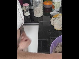 Masturbacion En La Cocina