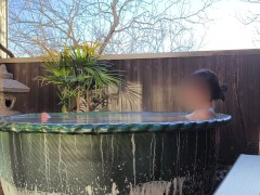 Hot spring open air bath(Japanese beauty girl bathing)