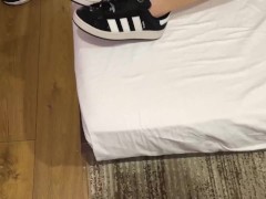STOP FUCKING MY WIFE!!! STRANGER FUCKS MY WIFE IN MOUTH 😡