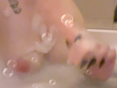 Fun bubble “cumshot” after soapy jerk